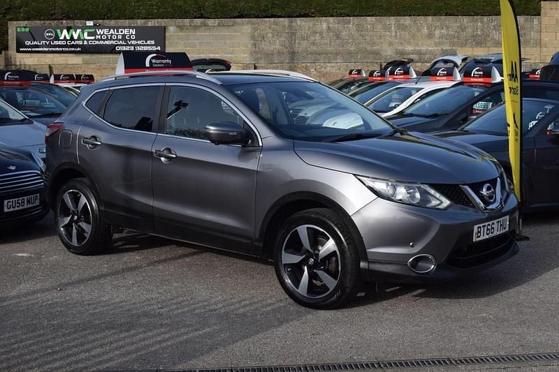 Used Nissan Qashqai N-Connecta 2016 Grey SUV