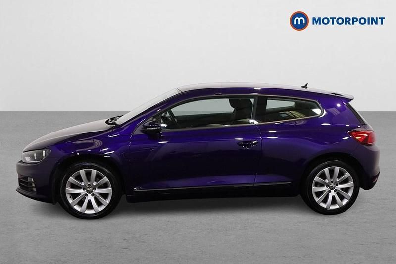 Used VW Scirocco 125 HP (91 kW) 2016 Mauve/purple Coupe