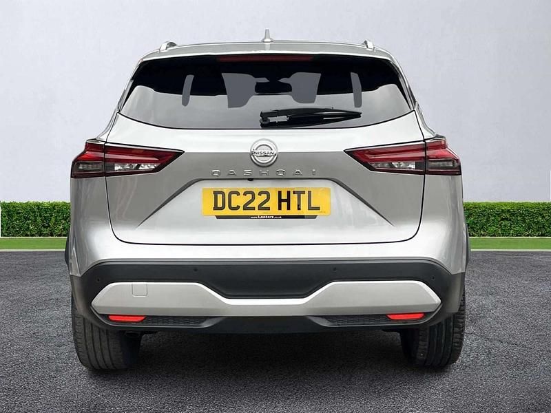 Used Nissan Qashqai Tekna 158 HP (116 kW) 2022 Silver SUV