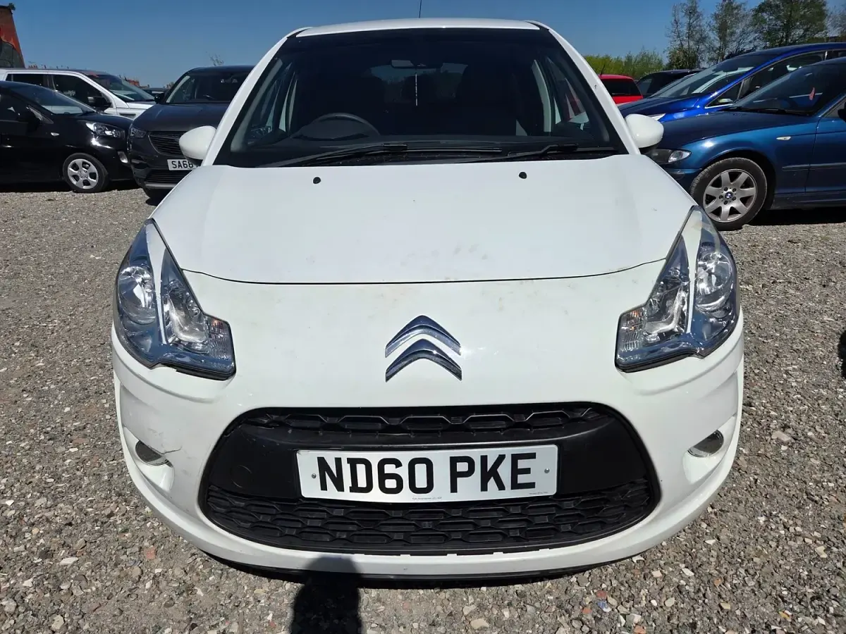 Used Citroën C3 61 HP (44 kW) 2011 White Hatchback