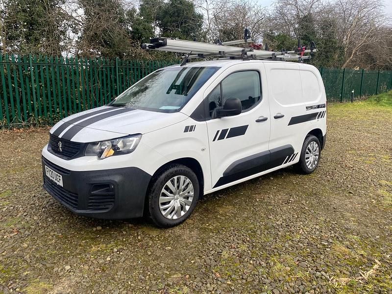 Used Peugeot Partner 2020 White MPV