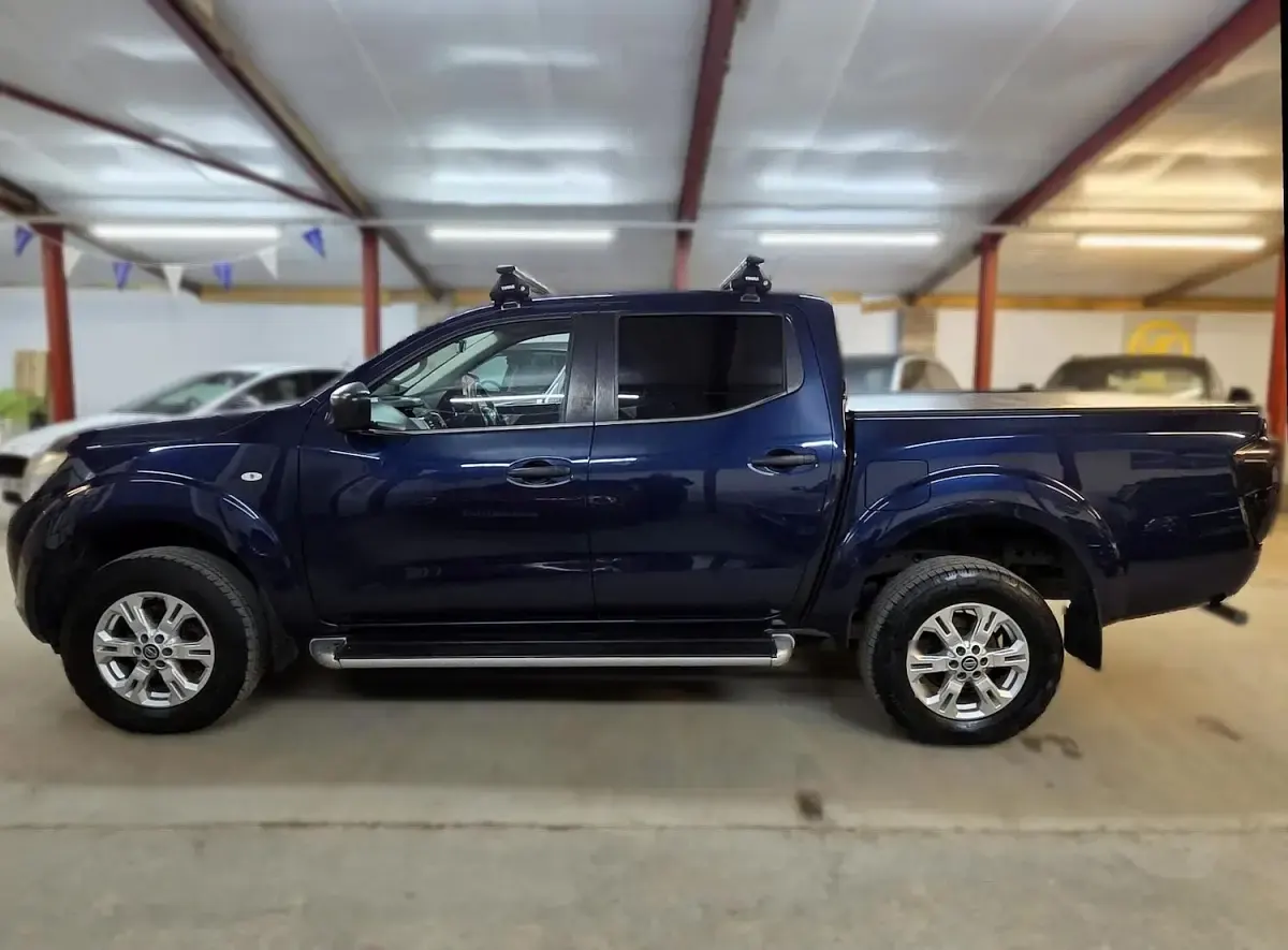 Used Nissan Navara Acenta 2021 Blue Pickup