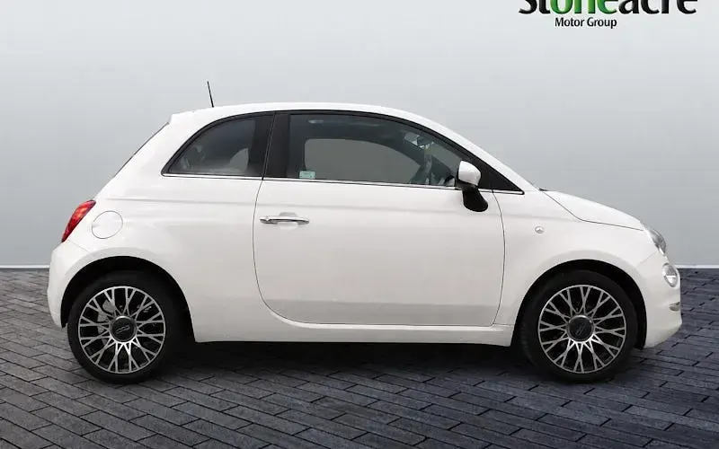Used Fiat 500 70 HP (51 kW) 2024 White Hatchback
