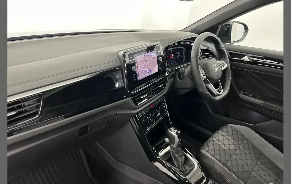 Used VW T-Roc Black Edition 150 HP (110 kW) 2025 Grey SUV