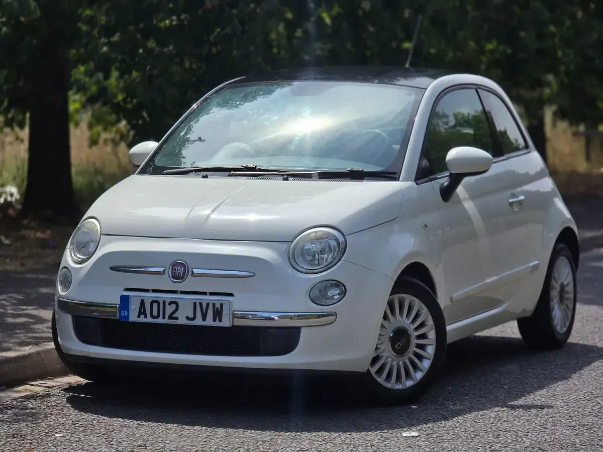 Used Fiat 500 Lounge 69 HP (50 kW) 2012 White Hatchback