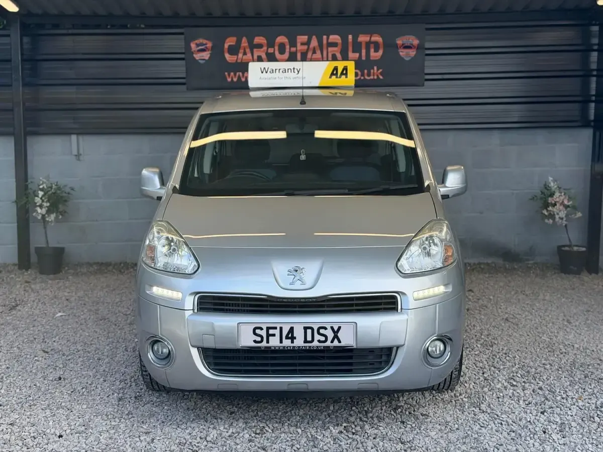 Used Peugeot TePee S 2014 Silver MPV