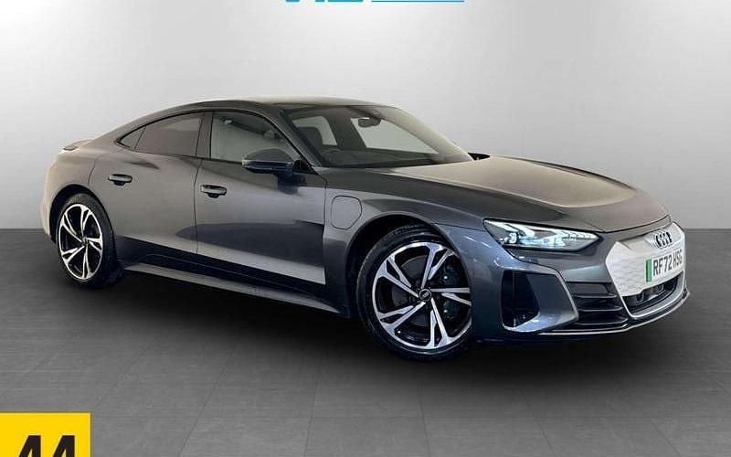 Used Audi e-tron GT quattro Comfort 389 kW (530 HP) 2023 Sedan