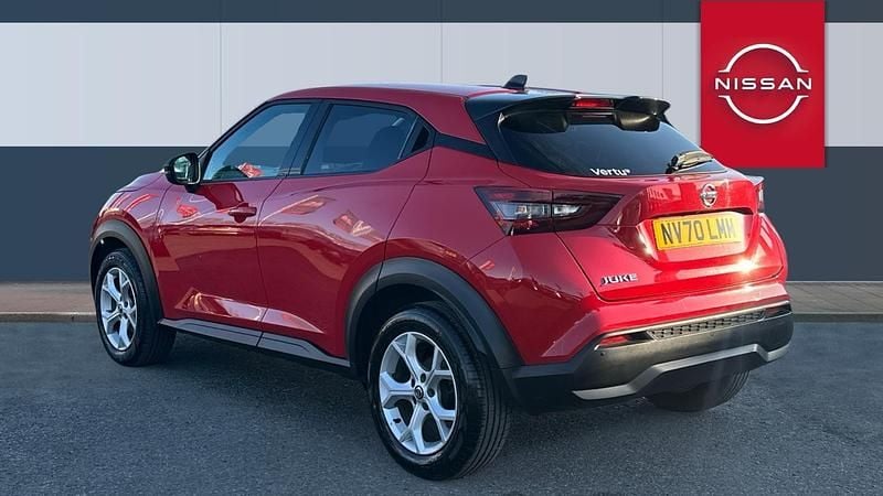 Used Nissan Juke N-Connecta 114 HP (83 kW) 2020 Red SUV