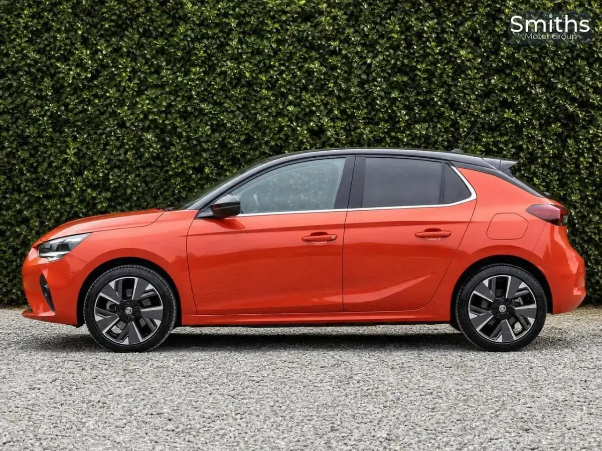 Used Vauxhall Corsa-e Elite 98 kW (134 HP) 2020 Orange Hatchback