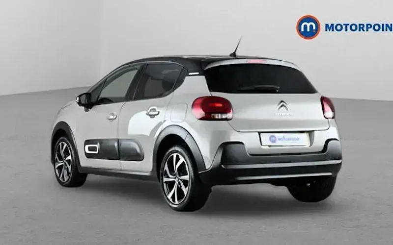 Used Citroën C3 Shine 102 HP (75 kW) 2022 Beige Hatchback