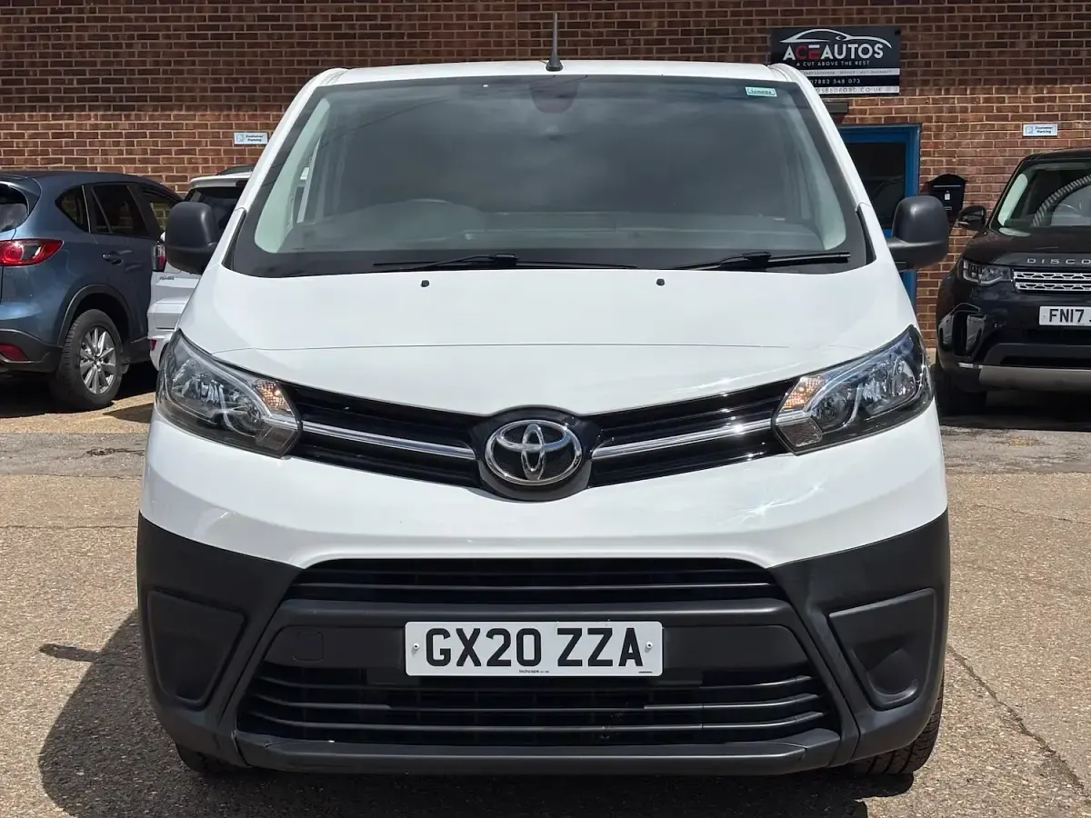 Used Toyota Proace 120 HP (88 kW) 2020 White MPV
