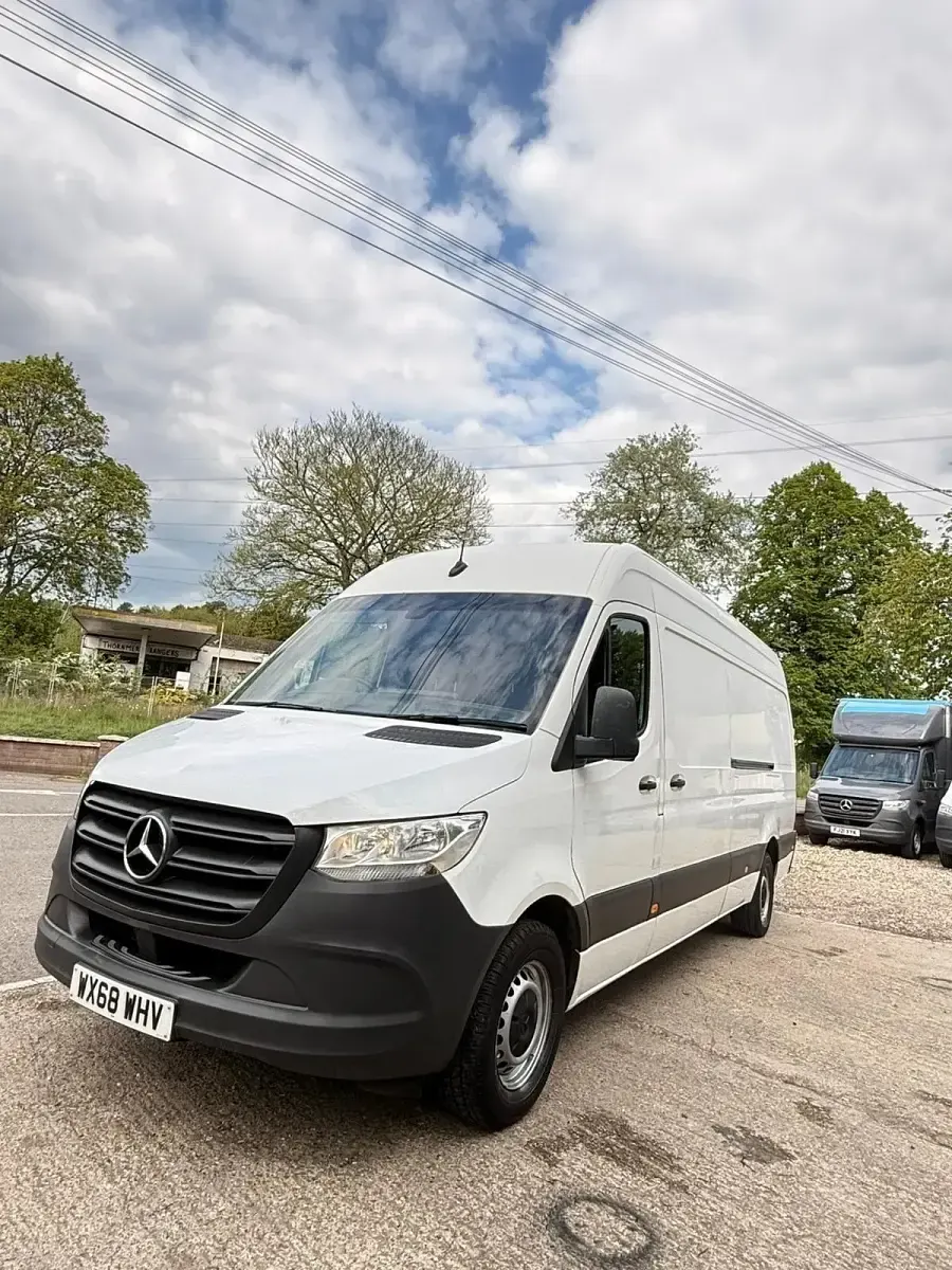 Używany Mercedes Sprinter 2018 Biały Van
