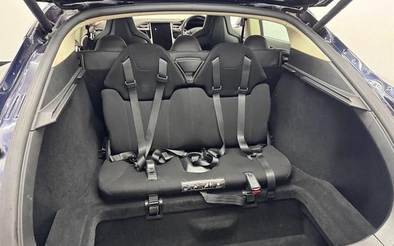 Używany Tesla Model S 278 kW (379 KM) 2014 Niebieski Hatchback