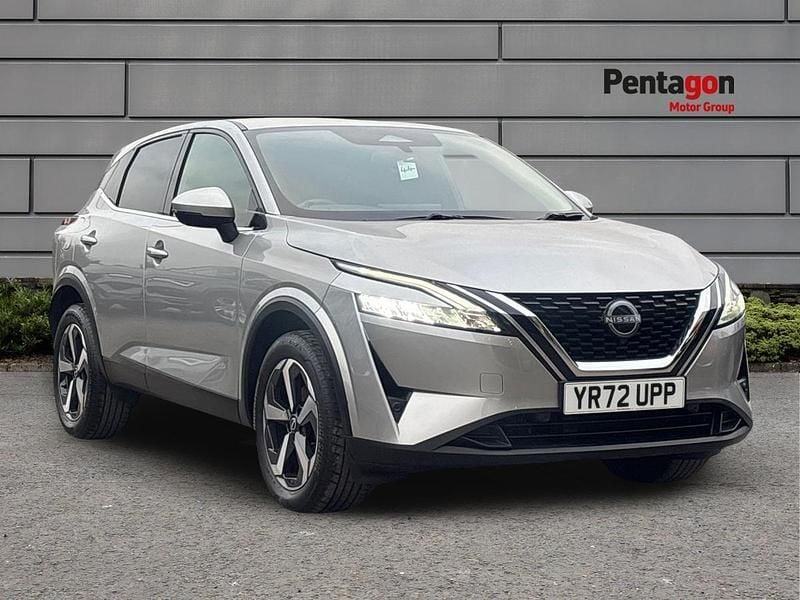 Silver Used 2022 Nissan Qashqai N-Connecta SUV | £17,495 (Fair price) - Image 1/4