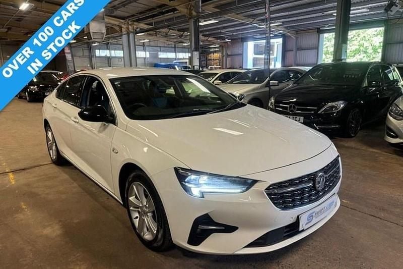 Used Vauxhall Insignia Sport 122 HP (89 kW) 2021 White Hatchback