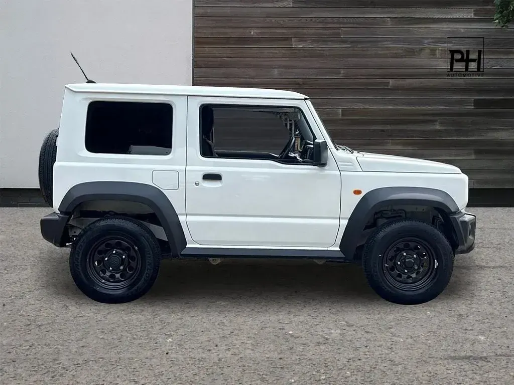 Used Suzuki Jimny 2023 White SUV
