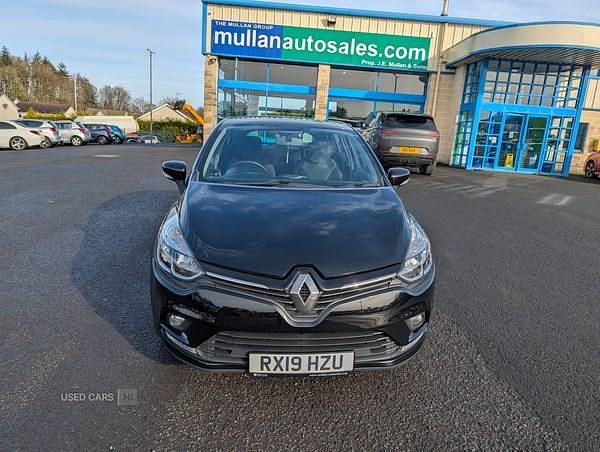 Used Renault Clio V Play 90 HP (66 kW) 2025 Hatchback
