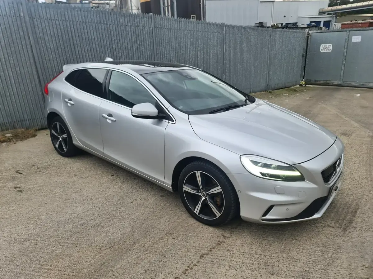 Used Volvo V40 R-Design 2018 Silver Hatchback