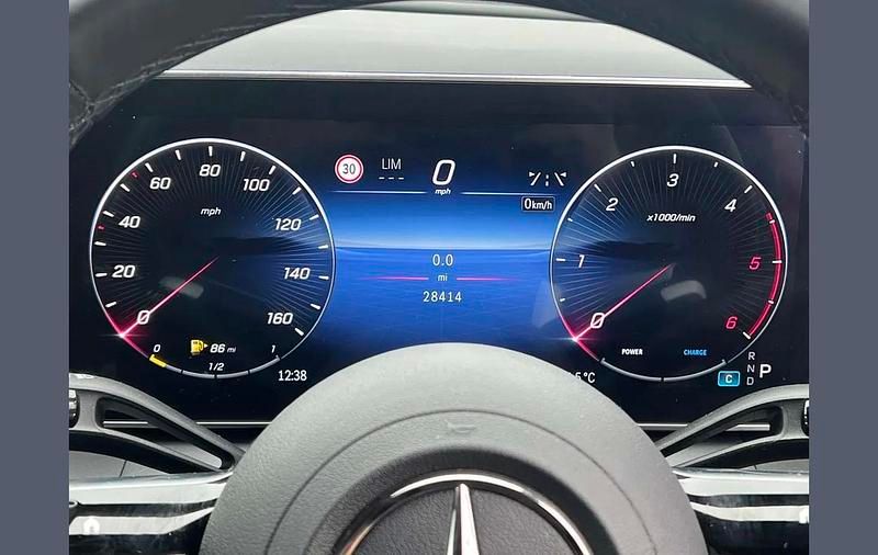 Used Mercedes GLC220 AMG line 194 HP (142 kW) 2023 Red SUV