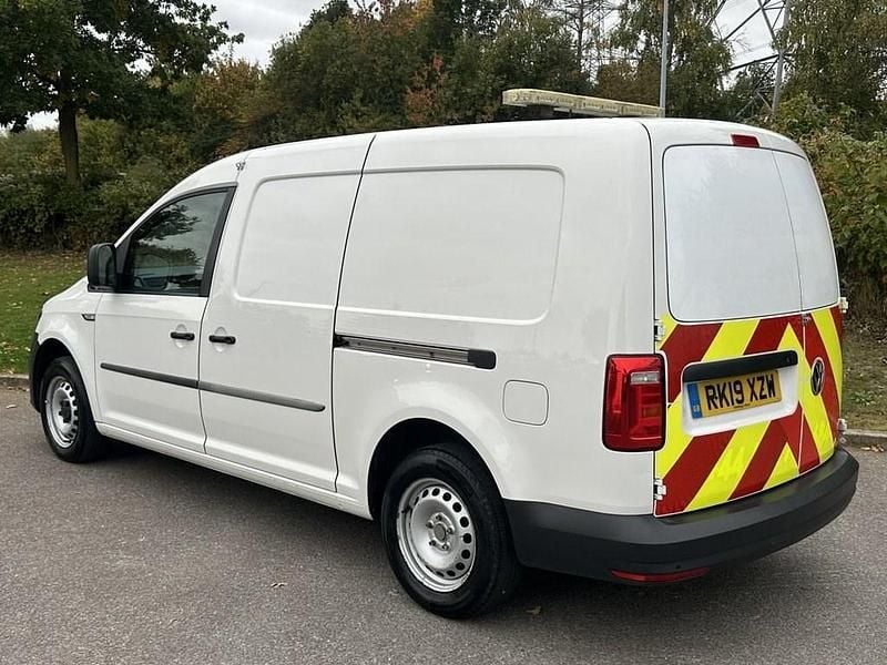 Used VW Caddy Maxi Startline 102 HP (75 kW) 2019 White MPV