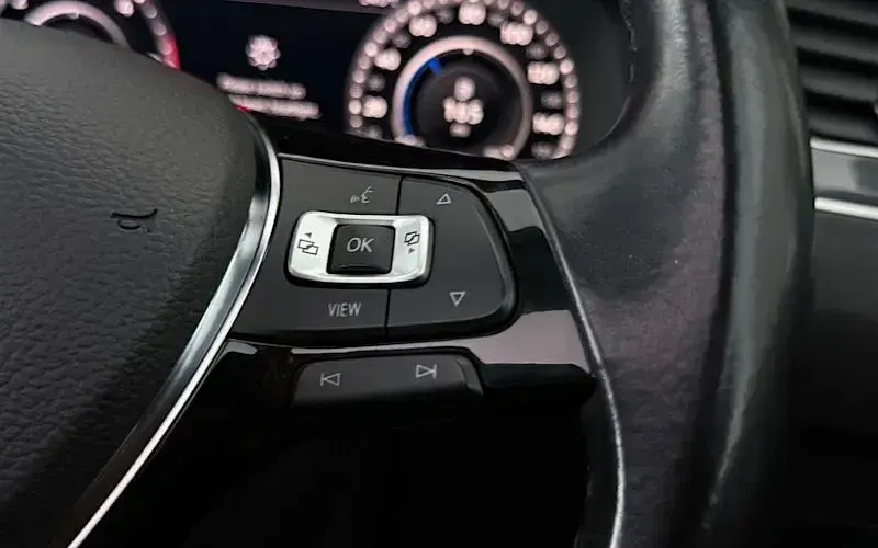Used VW Tiguan Allspace SEL 190 HP (139 kW) 2019 Black SUV