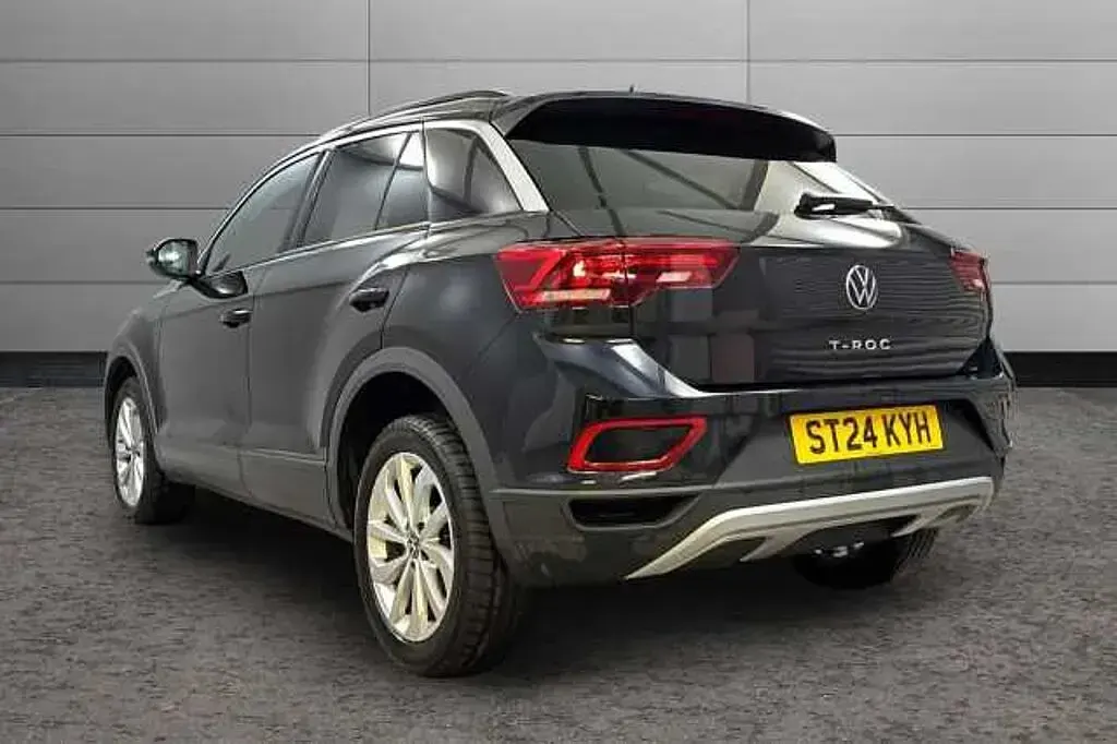 Used VW T-Roc 110 HP (80 kW) 2024 SUV