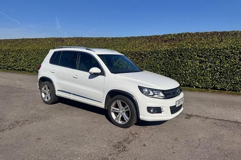 Used VW Tiguan R-line 150 HP (110 kW) 2015 White SUV