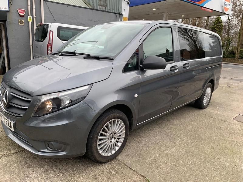 Used Mercedes Vito Premium 161 HP (118 kW) 2021 Grey Van