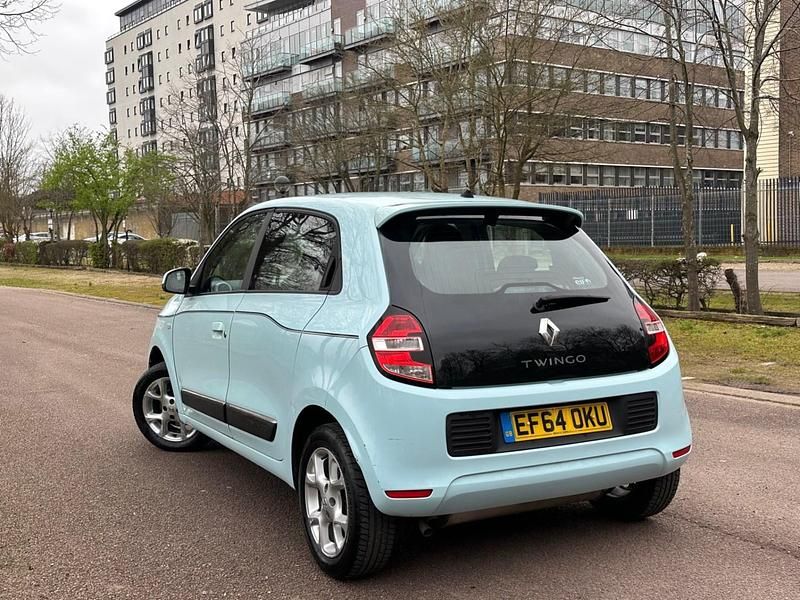 Usado Renault Twingo Dynamique 70 HP (51 kW) 2015 Azul Citadino