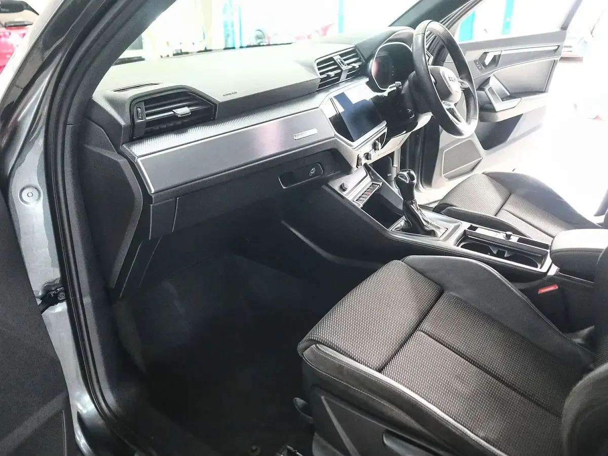Used Audi Q3 S-Line 150 HP (110 kW) 2020 Grey SUV