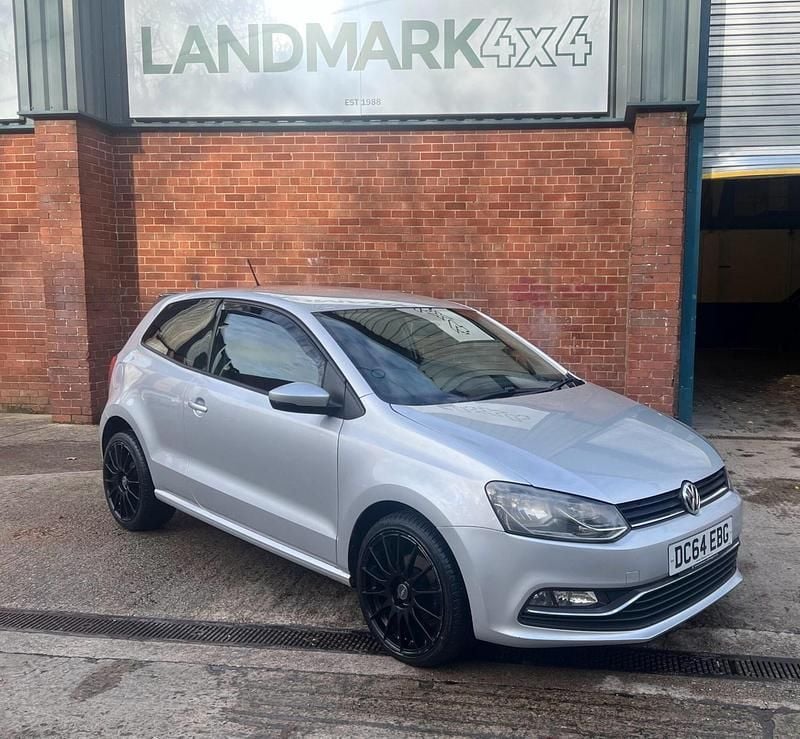 Silver Used 2015 VW Polo SE Hatchback | £3,975 (Good price) - Image 1/4