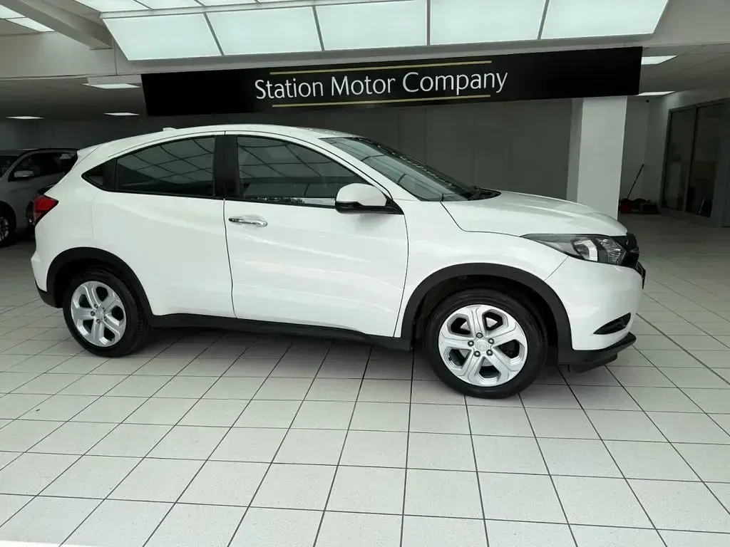 Second-hand Honda HR-V SE 130 CP (95 kW) 2016 Alb SUV