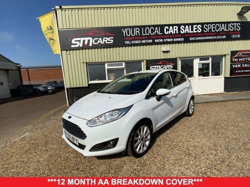 White Used 2016 Ford Fiesta Titanium Hatchback | £7,250 (Fair price) - Image 1/4