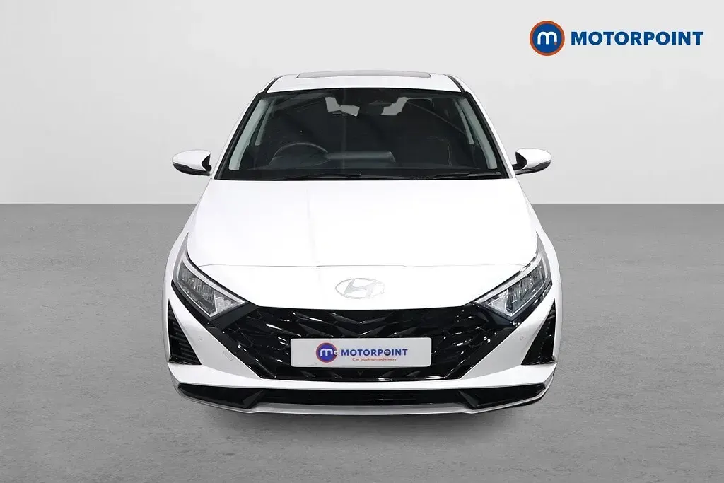 Used Hyundai i20 Ultimate 101 HP (74 kW) 2025 White Hatchback