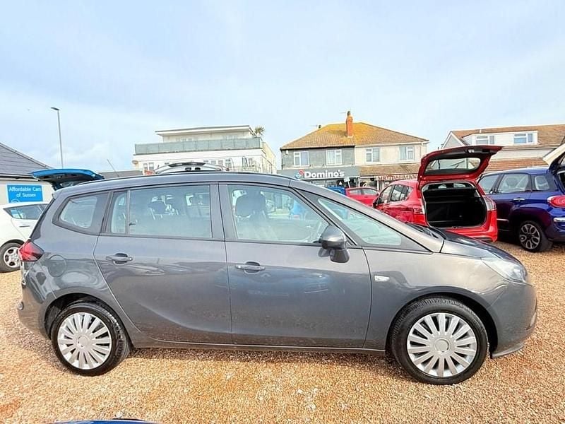 Used Vauxhall Zafira 140 HP (102 kW) 2015 Grey MPV