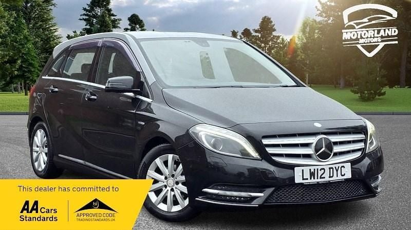 Used Mercedes B180 122 HP (89 kW) 2012 Black MPV