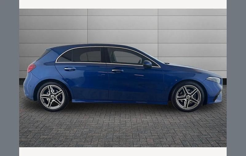 Used Mercedes A180 AMG Line Premium 134 HP (98 kW) 2024 Blue Hatchback
