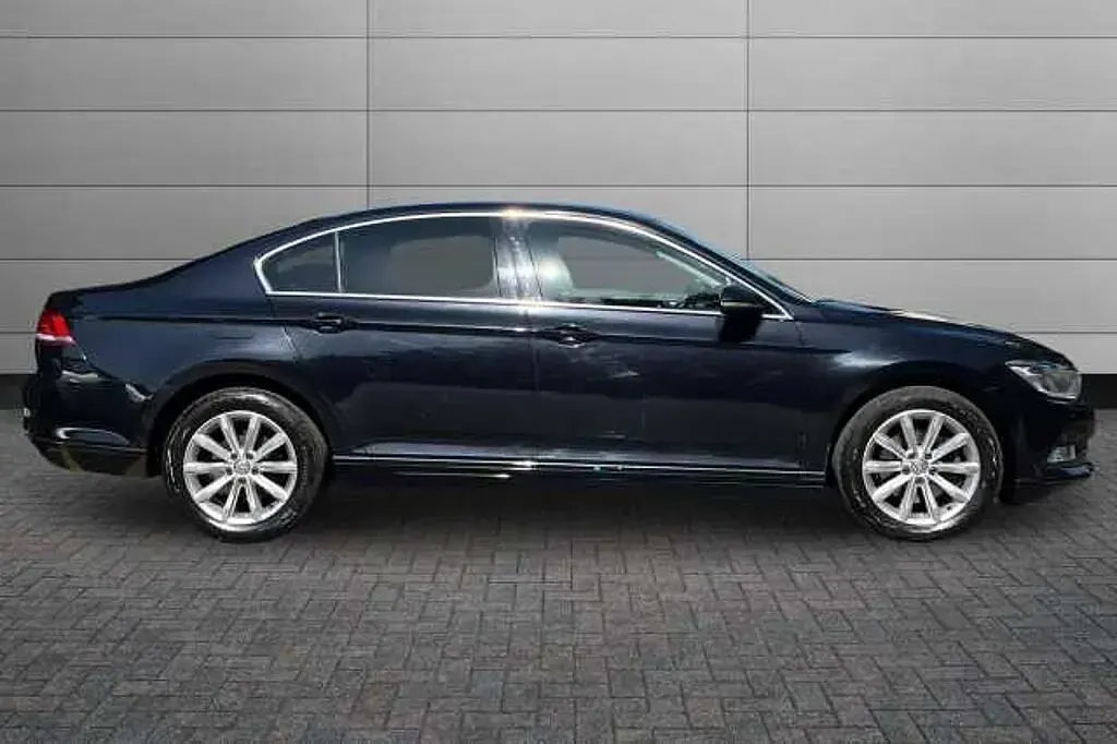 Used VW Passat Business 150 HP (110 kW) 2019 Black Sedan