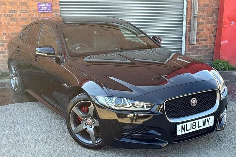 Used Jaguar XE R-Sport 180 HP (132 kW) 2018 Black Sedan