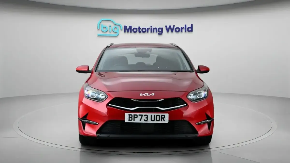 Used Kia Ceed 2024 Red Hatchback
