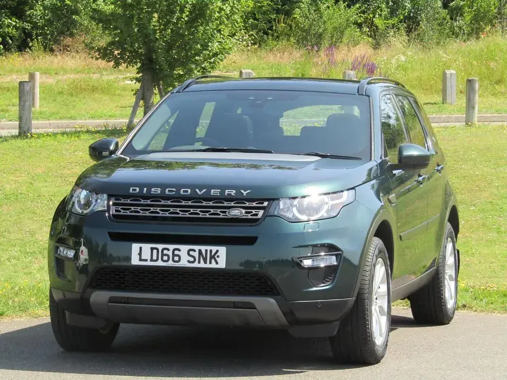 Used Land Rover Discovery Sport SE 2016 Green SUV