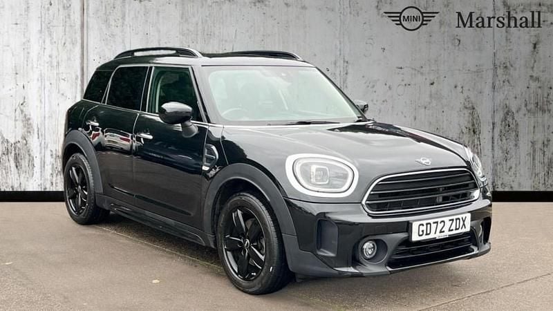 Midnight black ii Used 2022 Mini Cooper Countryman Classic SUV | £20,055 (Fair price) - Image 1/4