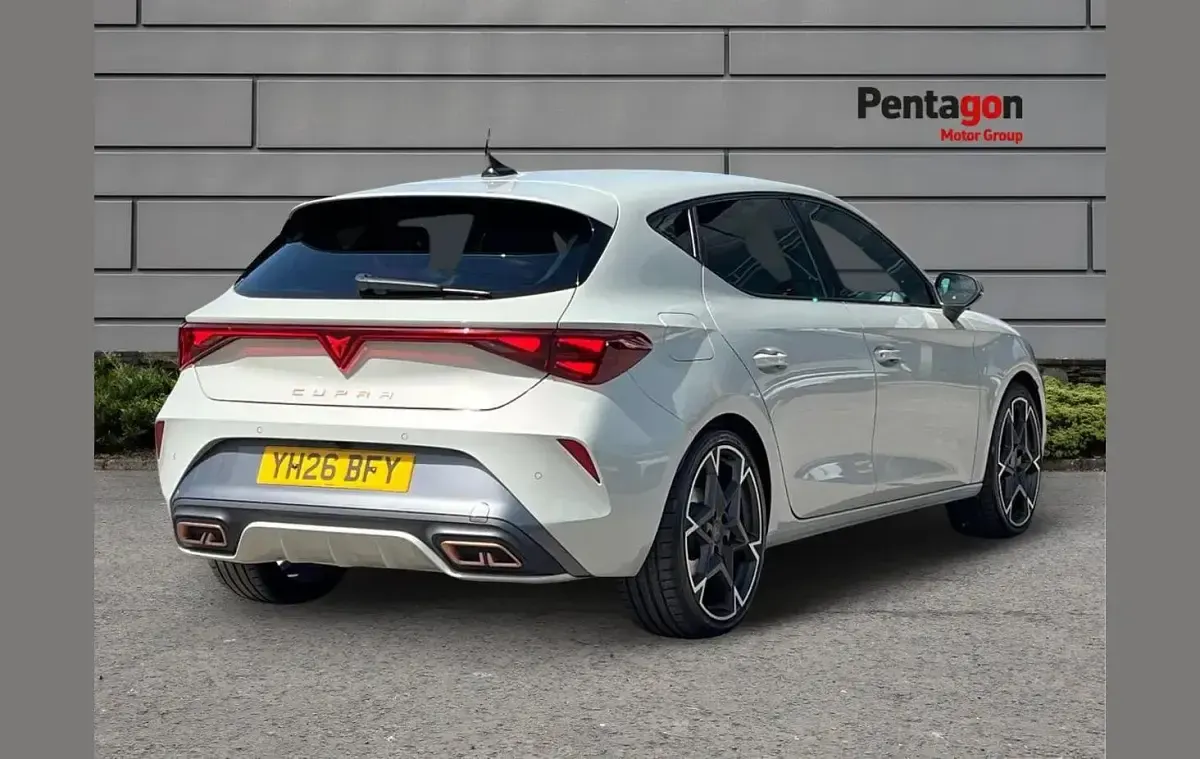 Used Cupra Leon 200 HP (147 kW) 2026 Grey Hatchback