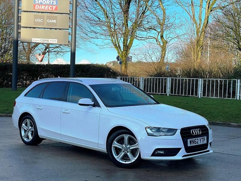 Used Audi A4 Advanced 2012 White Estate