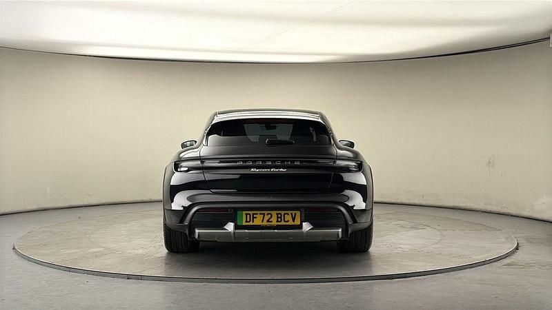 Used Porsche Taycan Cross Turismo 500 kW (680 HP) 2022 Jet black Estate