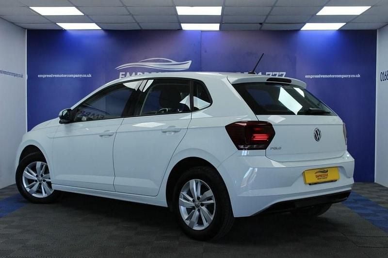 Used VW Polo SE 65 HP (47 kW) 2019 White Hatchback