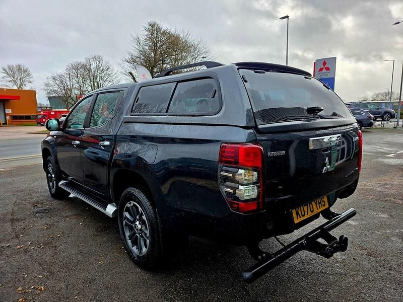 Used Mitsubishi L200 150 HP (110 kW) 2020 Grey Pickup