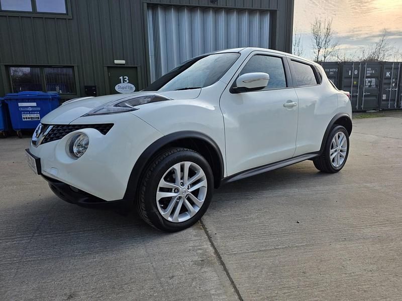 Used Nissan Juke Acenta Premium 115 HP (84 kW) 2015 White SUV
