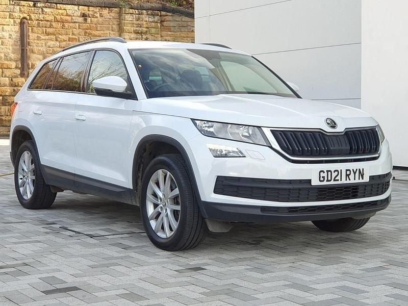 White Used 2021 Skoda Kodiaq SE SUV | £18,990 (Super price) - Image 1/4