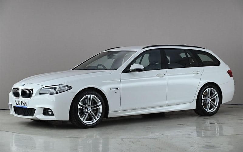 Begagnad BMW 530 M Sport 258 HK (189 kW) 2016 Vit Kombi